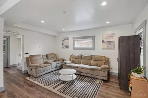 Living - 1623 Jonathan Ave, Cincinnati, OH 45207 photo 1 of 1