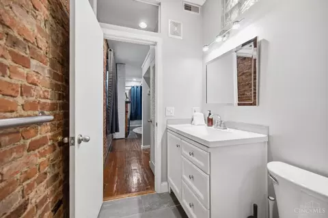 Bath - 111 Thirteenth St, Cincinnati, OH 45202 photo 2 of 2