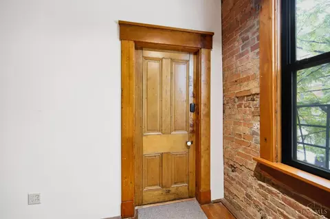 Entry Way - 111 Thirteenth St, Cincinnati, OH 45202 photo 1 of 1