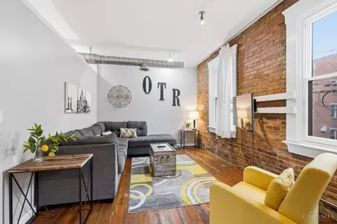 Living - 111 Thirteenth St, Cincinnati, OH 45202 photo 1 of 3