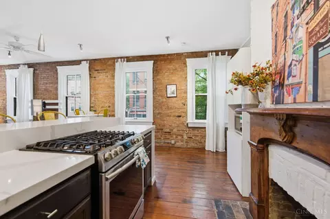Kitchen - 111 Thirteenth St, Cincinnati, OH 45202 photo 6 of 7