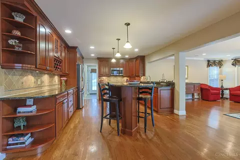 Kitchen - 7265 Timberknoll Dr, Cincinnati, OH 45242 photo 1 of 3