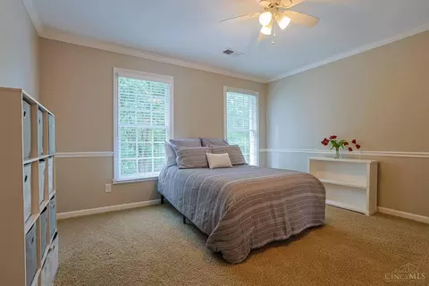 Bedroom - 7265 Timberknoll Dr, Cincinnati, OH 45242 photo 3 of 4
