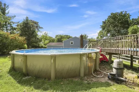 Exterior - 98 Waxwing Dr, Reading, OH 45236 photo 7 of 10