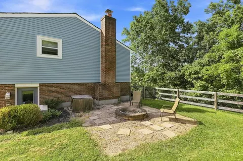 Exterior - 98 Waxwing Dr, Reading, OH 45236 photo 5 of 10