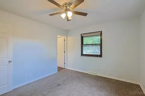 Bedroom - 716 Cranford Dr, Forest Park, OH 45240 photo 4 of 6