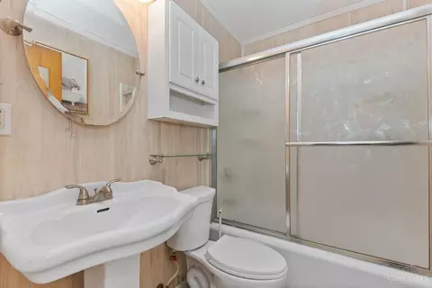 Bath - 301 Short St, Mount Orab, OH 45154 photo 1 of 2