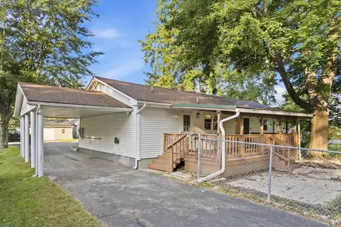 Exterior - 301 Short St, Mount Orab, OH 45154 photo 2 of 6