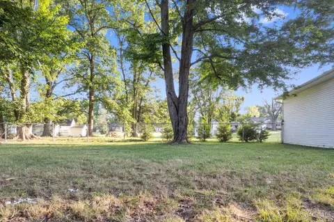 Exterior - 301 Short St, Mount Orab, OH 45154 photo 6 of 6