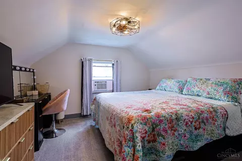 Bedroom - 4509 Harrison Ave, Cincinnati, OH 45236 photo 1 of 4