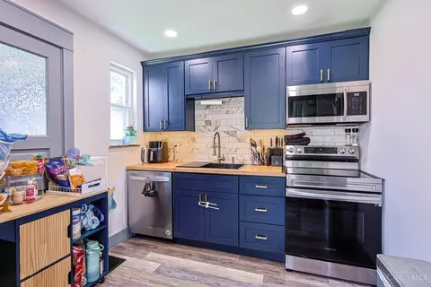 Kitchen - 4509 Harrison Ave, Cincinnati, OH 45236 photo 1 of 2