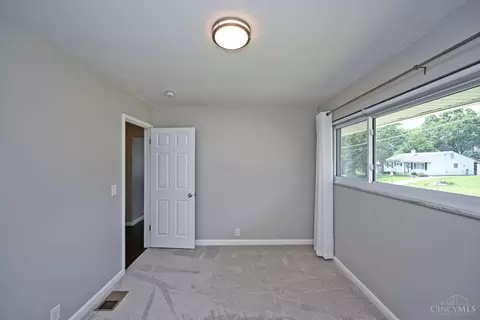 Bedroom - 3919 Belfast Ave, Cincinnati, OH 45236 photo 8 of 19