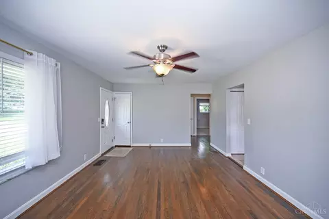 Living - 3919 Belfast Ave, Cincinnati, OH 45236 photo 6 of 10
