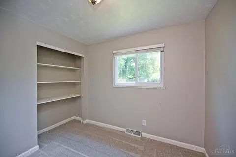 Bedroom - 3919 Belfast Ave, Cincinnati, OH 45236 photo 14 of 19
