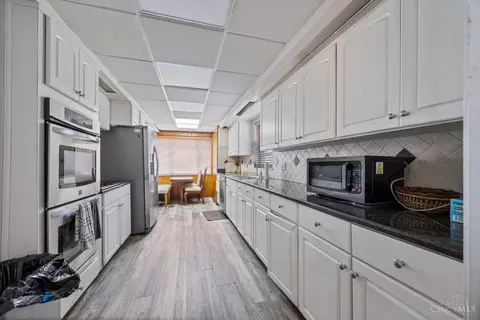 Kitchen - 6325 Elm View Pl, Cincinnati, OH 45216 photo 1 of 3