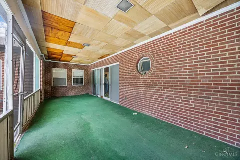 Exterior - 6325 Elm View Pl, Cincinnati, OH 45216 photo 4 of 5