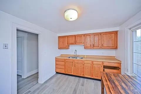 Kitchen - 141 Nansen St, Cincinnati, OH 45216 photo 10 of 11