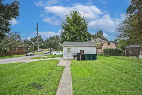 Exterior - 141 Nansen St, Cincinnati, OH 45216 photo 10 of 11