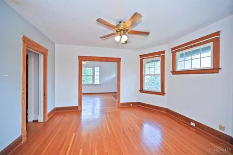 Living - 141 Nansen St, Cincinnati, OH 45216 photo 12 of 13