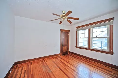 Bedroom - 141 Nansen St, Cincinnati, OH 45216 photo 4 of 10