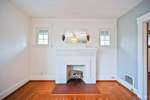 Living - 141 Nansen St, Cincinnati, OH 45216 photo 8 of 13