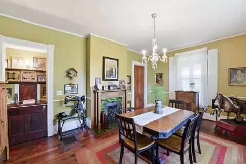Dining - 1505 Aster Pl, Cincinnati, OH 45224 photo 1 of 4