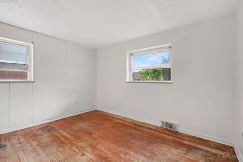 6100 Fordham Pl, Cincinnati, OH 45213 photo 7