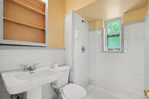 6100 Fordham Pl, Cincinnati, OH 45213 photo 8