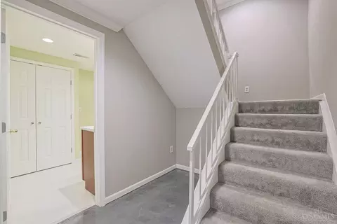 Entry Way - 3486 Forestoak Ct, Cincinnati, OH 45208 photo 4 of 4