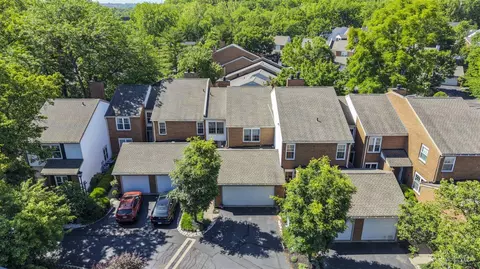 View/Area - 3486 Forestoak Ct, Cincinnati, OH 45208 photo 2 of 10