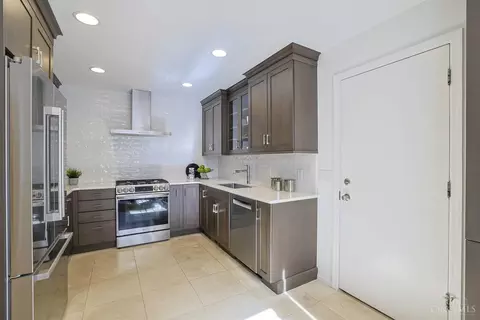 Kitchen - 3486 Forestoak Ct, Cincinnati, OH 45208 photo 2 of 2
