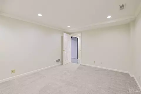 Bedroom - 3486 Forestoak Ct, Cincinnati, OH 45208 photo 7 of 7