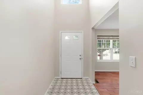 Entry Way - 8427 Gettysburg Ln, Hamilton Township, OH 45039 photo 1 of 4