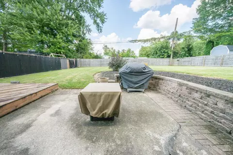 Exterior - 744 Stuart Ln, Cincinnati, OH 45245 photo 8 of 8