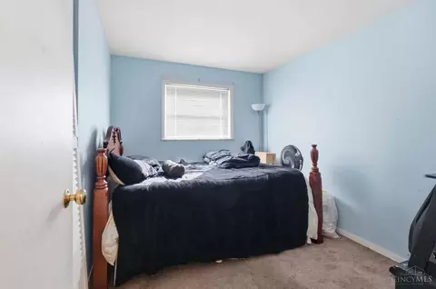 Bedroom - 866 Crowden Dr, Cincinnati, OH 45224 photo 2 of 2
