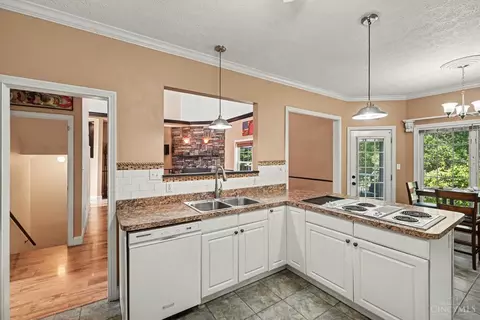 Kitchen - 7833 Gardner Rd, Georgetown, OH 45121 photo 2 of 3