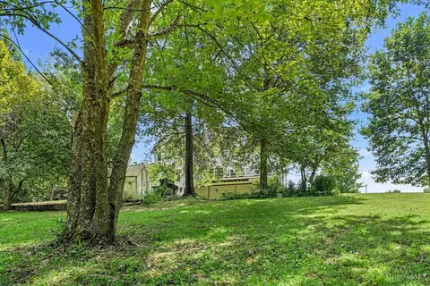 Exterior - 7833 Gardner Rd, Georgetown, OH 45121 photo 4 of 8