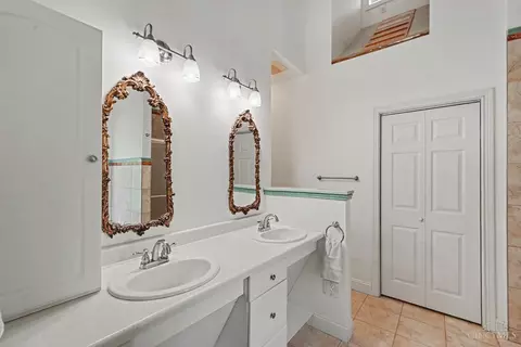 Bath - 7833 Gardner Rd, Georgetown, OH 45121 photo 2 of 4