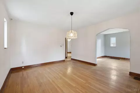 Living - 4056 Mcfarran Ave, Cheviot, OH 45211 photo 4 of 6