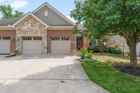 1026 Horseshoe Falls Dr, Lebanon, OH 45036