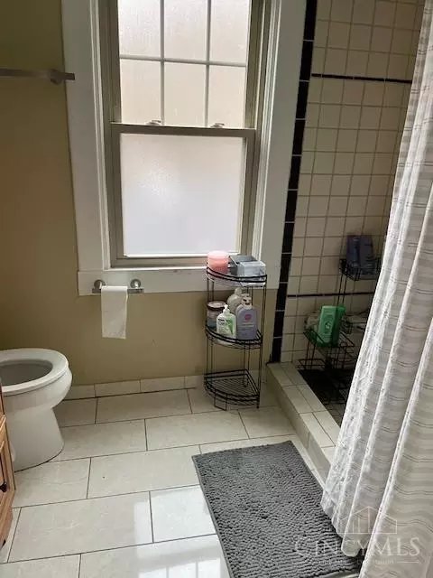 520 Probasco St, Cincinnati, OH 45220 photo 5