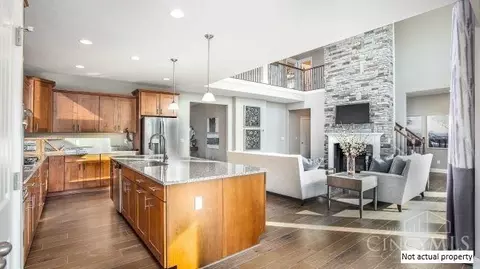 Kitchen - 3101 Canvasback Ct, Franklin, OH 45005 photo 2 of 2