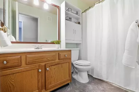 Bath - 116 Eagleview Way, Reading, OH 45215 photo 2 of 4