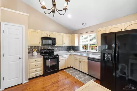 Kitchen - 116 Eagleview Way, Reading, OH 45215 photo 1 of 4