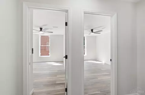 Entry Way - 1707 Highland Ave, Cincinnati, OH 45202 photo 10 of 12