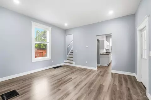 Living - 3728 Applegate Ave, Cheviot, OH 45211 photo 5 of 9