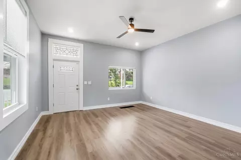 Living - 3728 Applegate Ave, Cheviot, OH 45211 photo 1 of 9