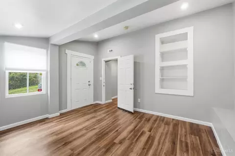 Living - 3728 Applegate Ave, Cheviot, OH 45211 photo 2 of 9