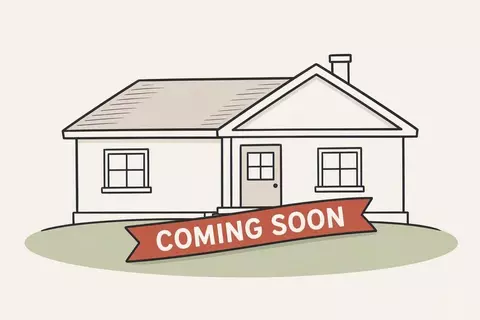 9002 Green Meadow Dr, Brookville, IN 47012