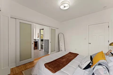 Bedroom - 3416 Trimble Ave, Cincinnati, OH 45207 photo 6 of 10